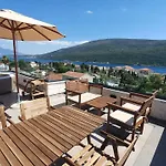 Porto Vista Penthouse Kumbor
