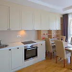Spaska Apartments