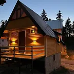 Underwoods_Chill