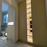 Center Deluxe Studio