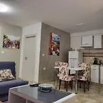 J&B Lux Apartment