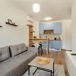 Lana Sea View Apartment