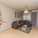 City Compass Apartment With Garage Space