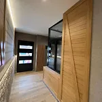 Modern Mountain II - Apartment 25