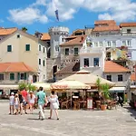 Beachside Studio With Sea View - Herceg Novi