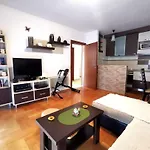 Mira Apartment