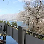 Apartments Seaview Estate Radovic