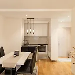 Luxury Amaaa Apartment