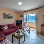 Seaside Serenity: 2-Bedroom Apartment With Boka Bay View
