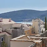 Lustica Magnolia Apartment