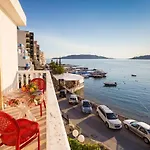 Acika Apartments
