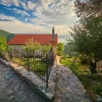 Casa Di Lukovic II