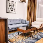 Giardino Lux Apartments