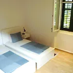 Nana'S Place