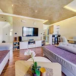 Twin Street Apartments