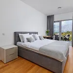 Apartment Boka With Sea View