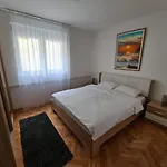 Art Apartment