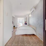 Bay View Apartment