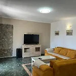 Cezar Apartment 3