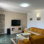 Cezar Apartment 3