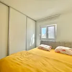 Family One Bedroom Apartment With Garden View