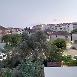 Jana Apartments