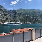 Apartments Seaview Estate Radovic