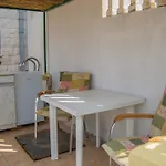 Ari Apartments