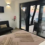 Rasi Sea Side Luxury Apartment