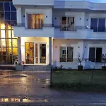 Rinia Apartments