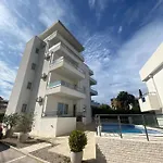 Emma Lux Apartment