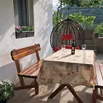 Happy Star Apartments