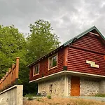 Log Cabin 1 Merdovic