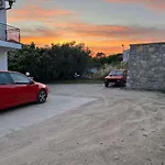 Kasneci Apartments