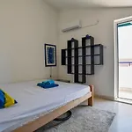 Sea View Flat W Balcony 10 Min To Budva Beach
