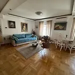 Cozy Old Town Apartment, Budva