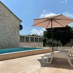 Villa Pul