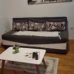 Naki Apartmani