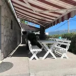 Zo-Mi Apartments