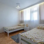 Clock Tower Lux Apartment