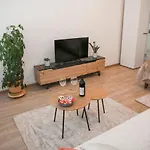 Kastel Apartments