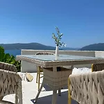 Holliday Tivat