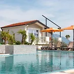 Hotel Reset