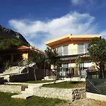 Apartmani La VI