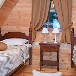 Highlander Guesthouse
