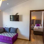 Kenzy Apartments