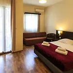 Lucic Rooms