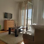 Allurian Apartment - City Kvart
