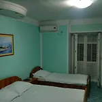 Old Town Skver Apartments