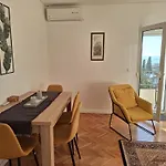 Rudovic Apartments